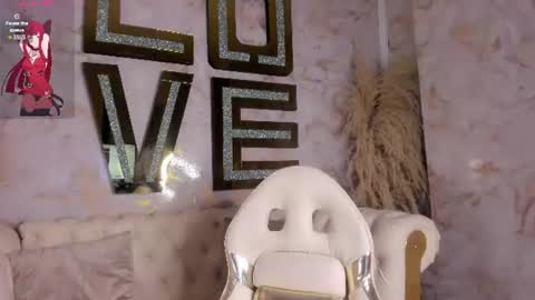 Snapshot of sarah_sluty chatting on June 10, 2:12 am Sarah online show from June 10, 2:12 am