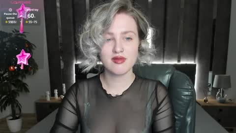 Sarah online show from December 2, 1:03 am