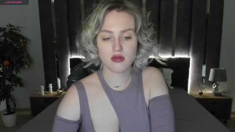 Sarah online show from December 5, 4:09 am