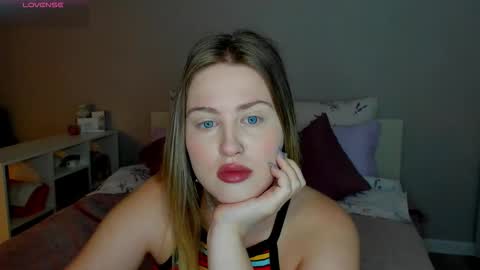 Snapshot of sarah_soul chatting on September 30, 12:04 am Sarah online show from September 30, 12:04 am