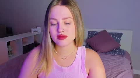 Snapshot of sarah_soul chatting on November 2, 12:46 am Sarah online show from November 2, 12:46 am