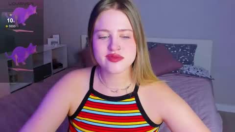 Snapshot of sarah_soul chatting on November 9, 11:58 pm Sarah online show from November 9, 11:58 pm