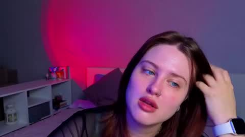 Sarah online show from July 27, 10:39 pm