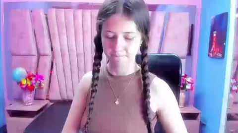 Sarah online show from October 18, 2:18 pm