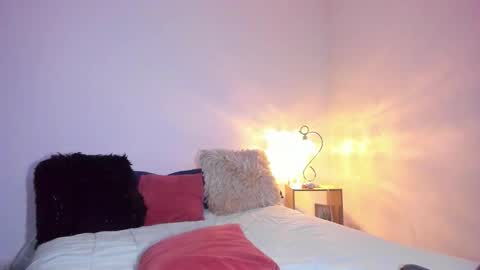 Sarah and Erik online show from November 6, 3:07 am