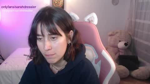 sarahdressler online show from February 15, 2:37 am