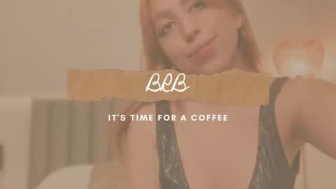 Snapshot of sarahgrant_ chatting on December 10, 5:17 am sarahgrant_ online show from December 10, 5:17 am