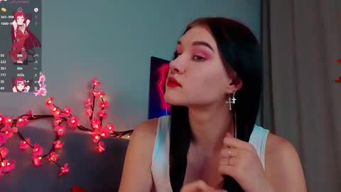 Snapshot of sarahhunny chatting on October 25, 9:31 pm Sarah online show from October 25, 9:31 pm