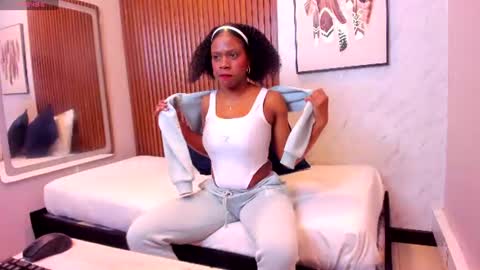 Sarahi pusey online show from June 24, 12:04 pm