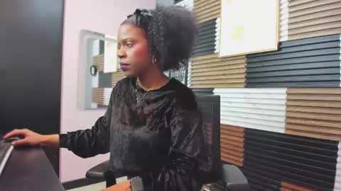 Sarahi pusey online show from July 16, 12:22 pm
