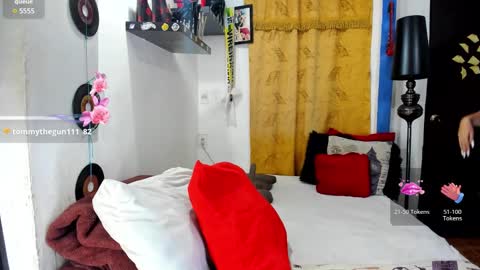  SARAHJEY     online show from January 25, 9:04 am
