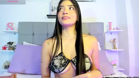 Snapshot of sarahlopezz290 chatting on June 7, 3:32 am sarahlopezz290 online show from June 7, 3:32 am