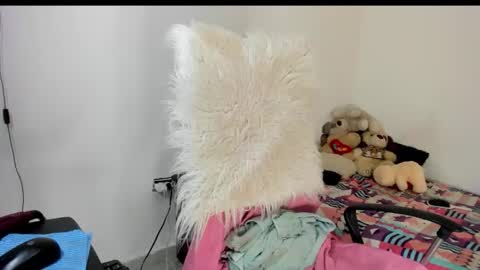 Sarah online show from November 2, 7:22 am