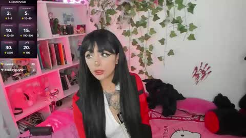 Sarah NEW ACCOUNT online show from December 3, 6:50 pm