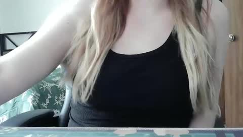 Sarah online show from March 26, 5:51 pm