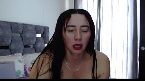 Lia online show from February 4, 4:35 pm