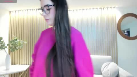 Sarah Rhodes online show from February 18, 12:34 pm