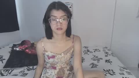 Sarah  online show from September 23, 7:39 pm