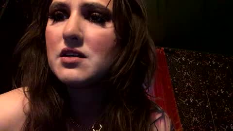 sarahsweetie17 online show from September 10, 11:05 pm