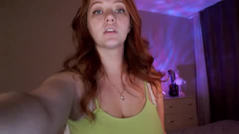 Sarah online show from December 24, 3:58 pm