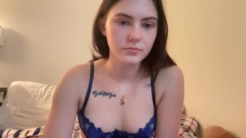 SarahxOliver online show from December 9, 3:54 pm
