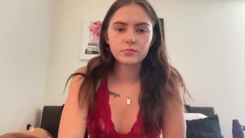 SarahxOliver online show from January 17, 3:11 pm