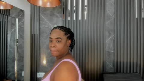 Snapshot of saraievans chatting on February 1, 12:37 pm Sarai online show from February 1, 12:37 pm