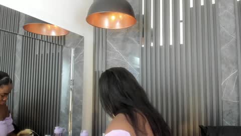 Snapshot of saraievans chatting on February 9, 3:53 am Sarai online show from February 9, 3:53 am
