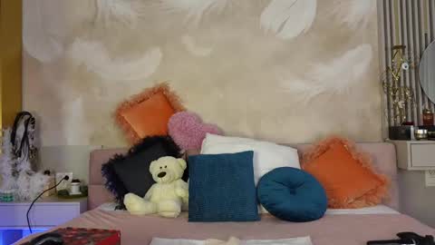 Jenny online show from May 2, 5:01 am