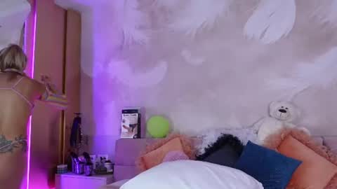 Jenny online show from July 2, 3:56 am