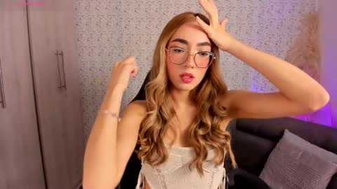 Sara jones   online show from February 6, 11:24 am