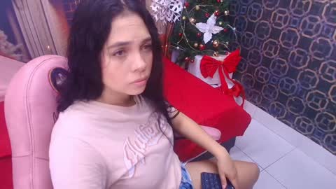 Sara  online show from December 29, 12:01 pm