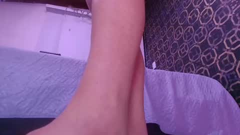 Sara  online show from October 1, 12:00 pm