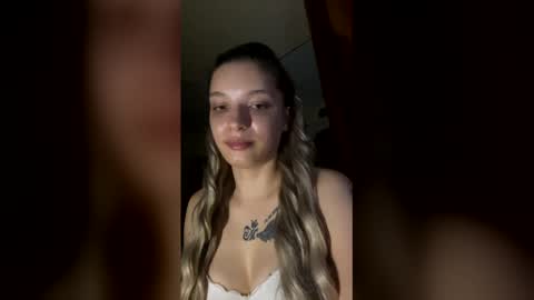 Snapshot of sarakeyra chatting on March 29, 1:38 am sarakeyra online show from March 29, 1:38 am