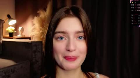 Snapshot of sarakinsly chatting on December 14, 10:53 am Rosie online show from December 14, 10:53 am