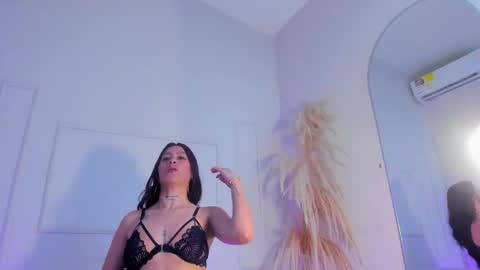 saraklarc online show from September 18, 8:11 pm