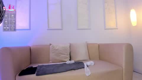 Sara online show from November 6, 12:28 pm