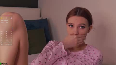 saramist online show from February 11, 1:43 am