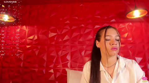 Snapshot of sarariley_ chatting on September 28, 10:59 pm Sara online show from September 28, 10:59 pm