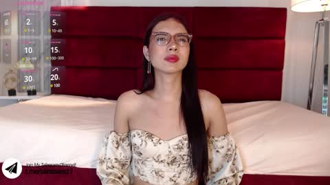 Sara online show from December 14, 8:08 pm