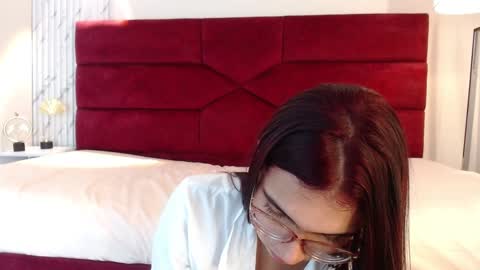Sara online show from December 15, 7:42 pm