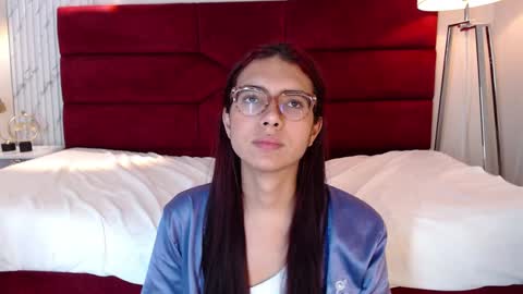 Sara online show from February 2, 1:45 am