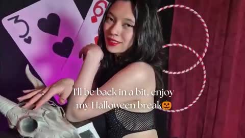   online show from October 11, 11:42 am