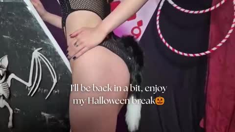   online show from October 14, 11:44 am