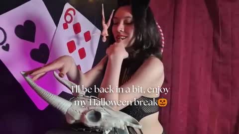   online show from October 21, 11:55 am