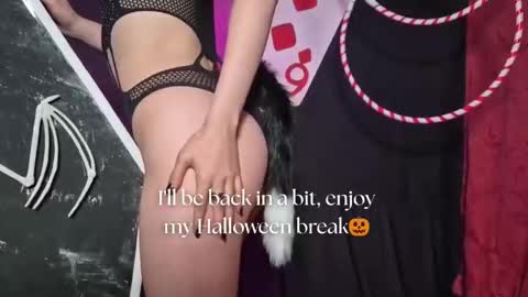   online show from October 28, 11:03 am