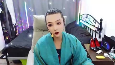Snapshot of sarasilky chatting on July 17, 8:54 am ToT online show from July 17, 8:54 am
