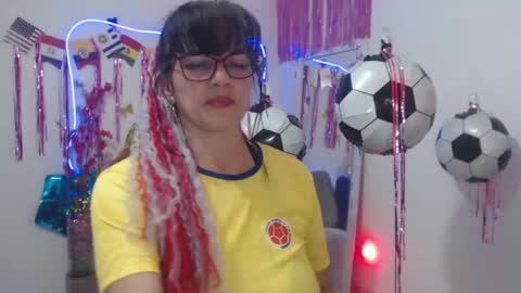 sara online show from July 7, 7:18 pm