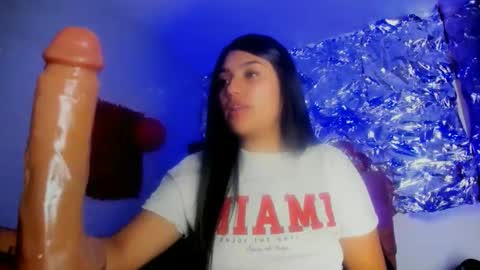 Snapshot of sarastonesx chatting on March 26, 4:18 am sarastonesx online show from March 26, 4:18 am