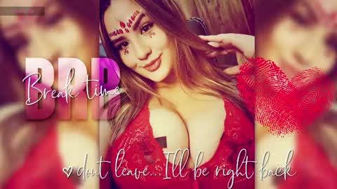 Snapshot of sarasuarez___ chatting on June 11, 12:32 am online show from June 11, 12:32 am